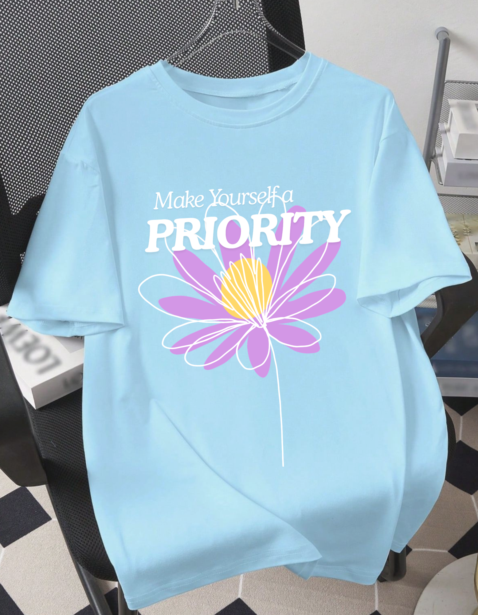 Women's Oversized Prority T-Shirt