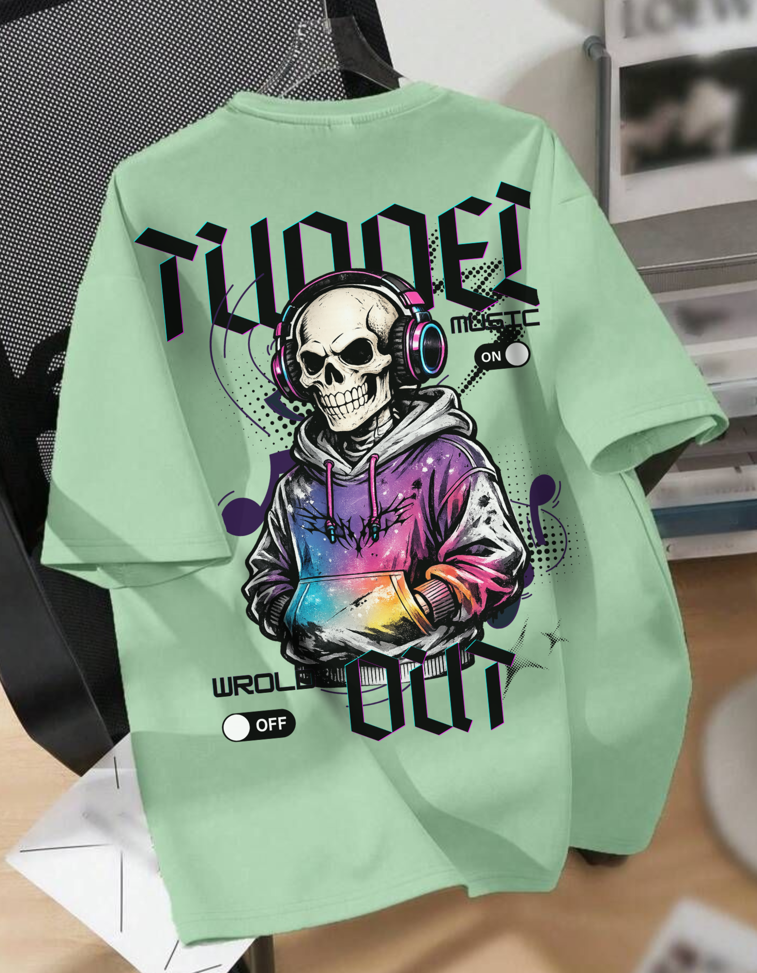 Men's Tuned out Printed Oversized Tee